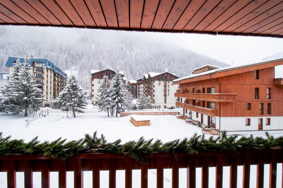 Hameau de Val 1389 Spacious cosy duplex in the heart of Val d’Isère Apartment in Val dIsere