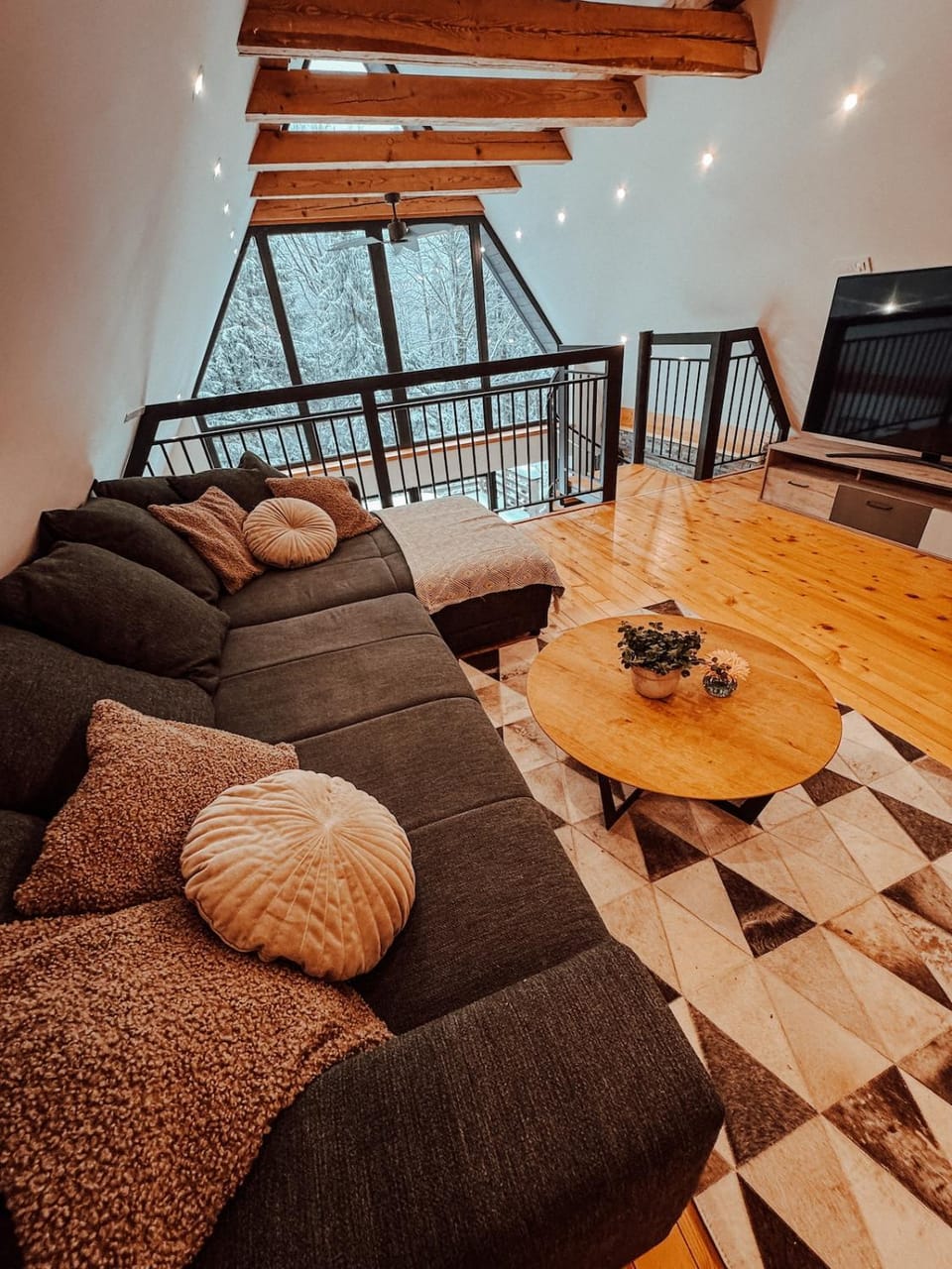 Black Cabin Pohorje - Luxury Retreat Cabin in Slovenia