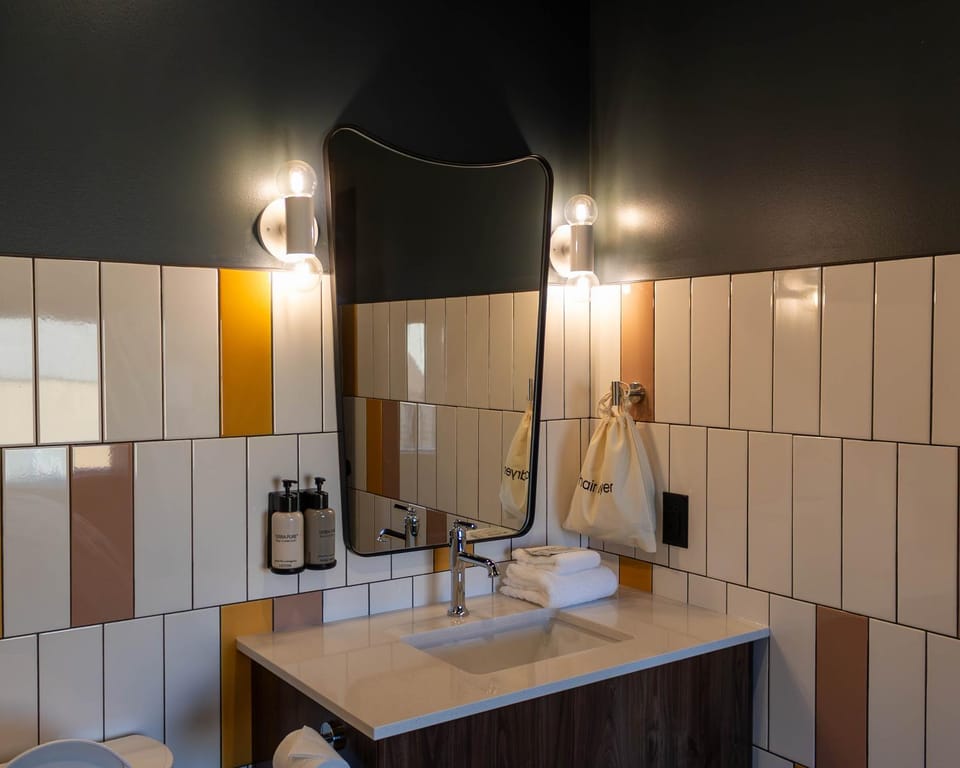 Bathroom, towels