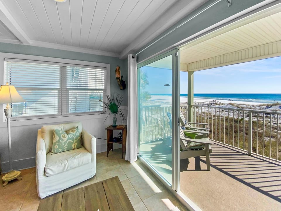 Commodores 101 l Beachfront l Corner Unit with Pristine Beach Views l Community Pool House in South Walton County
