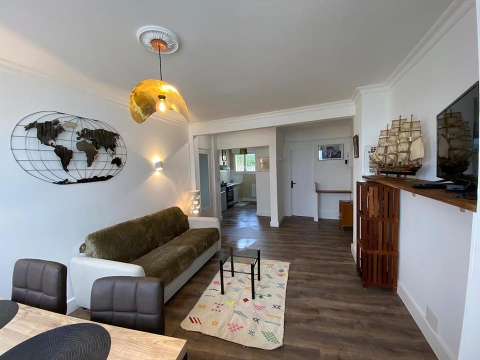 Superbe vue mer et panorama sur la baie Apartment in Douarnenez