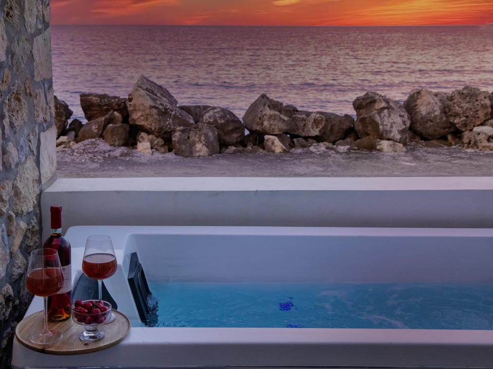 Hot Tub, View (from property/room), Balcony/Terrace, Sea view
