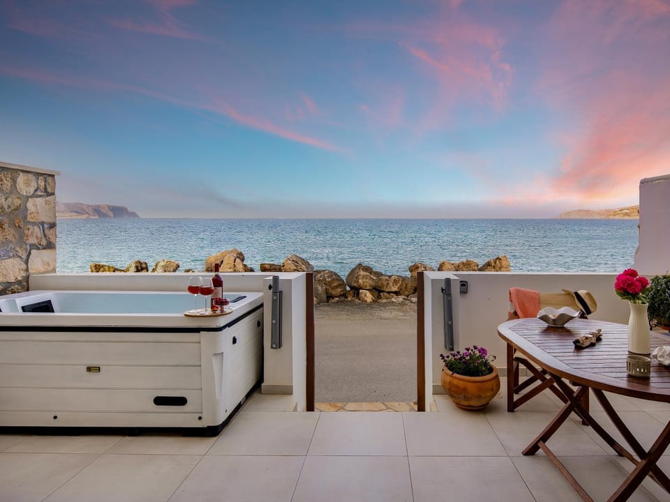 Hot Tub, View (from property/room), Balcony/Terrace, Sea view