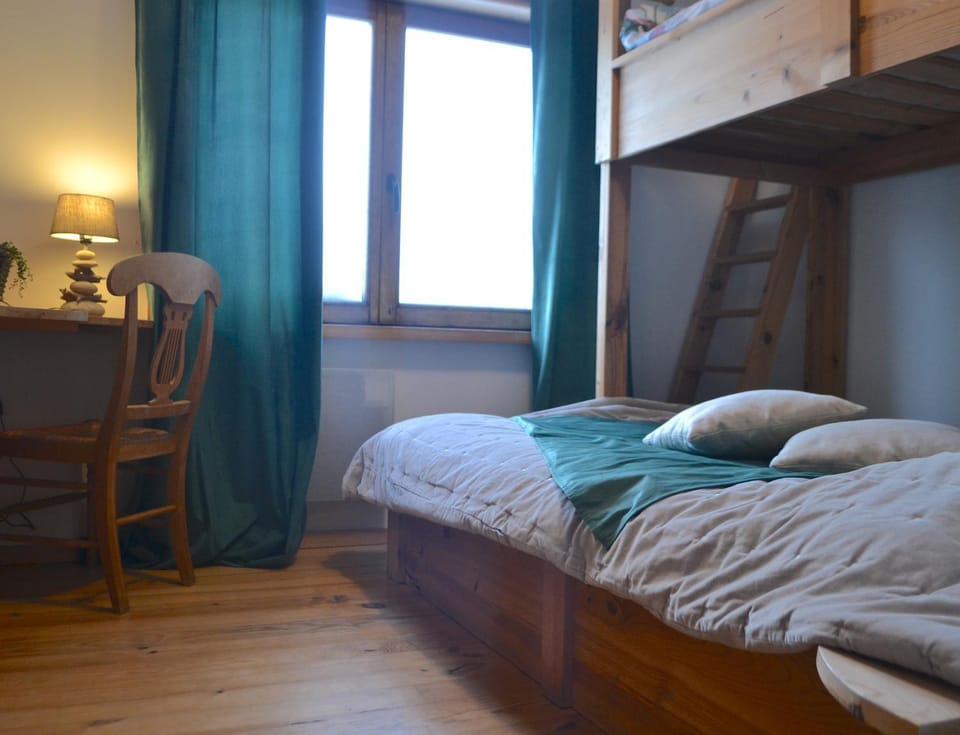 Les Grosses Pierres Chalet in Wallonia, Belgium