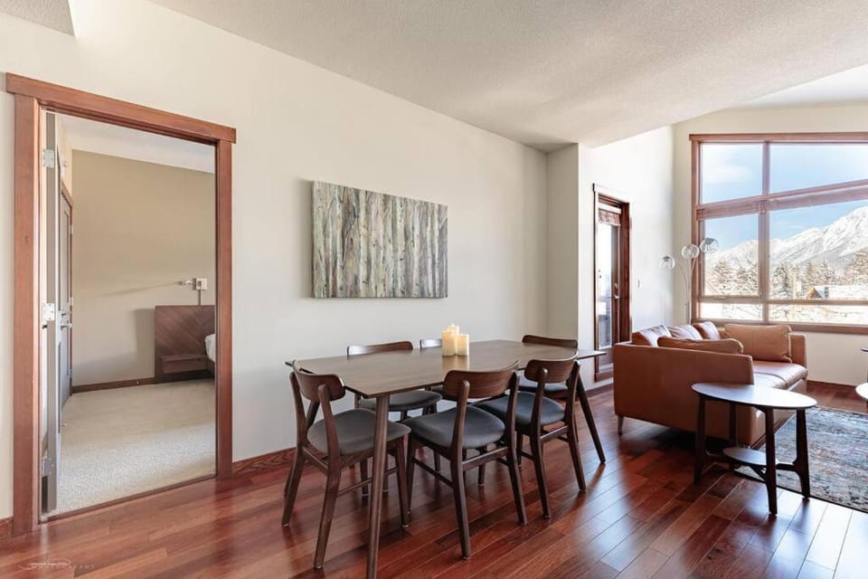 El Paraiso - Luxury Downtown Penthouse House in Canmore