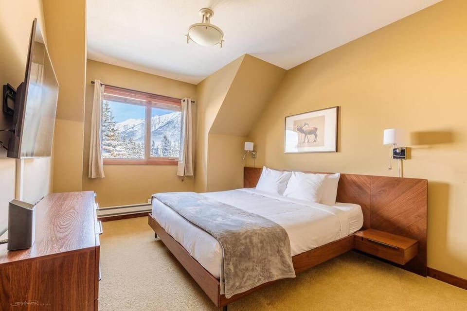 El Paraiso - Luxury Downtown Penthouse House in Canmore