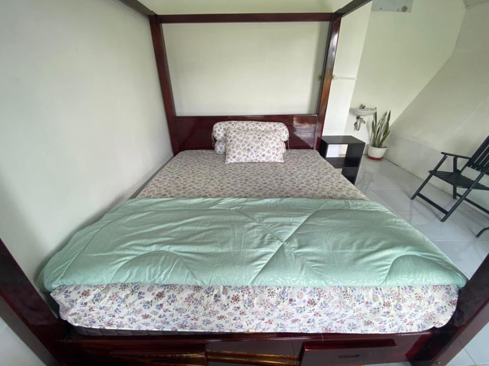 Djojo Bungalow - Jungle Trekking & Transportation - BUKIT LAWANG - NORTH SUMATERA Inn in Indonesia