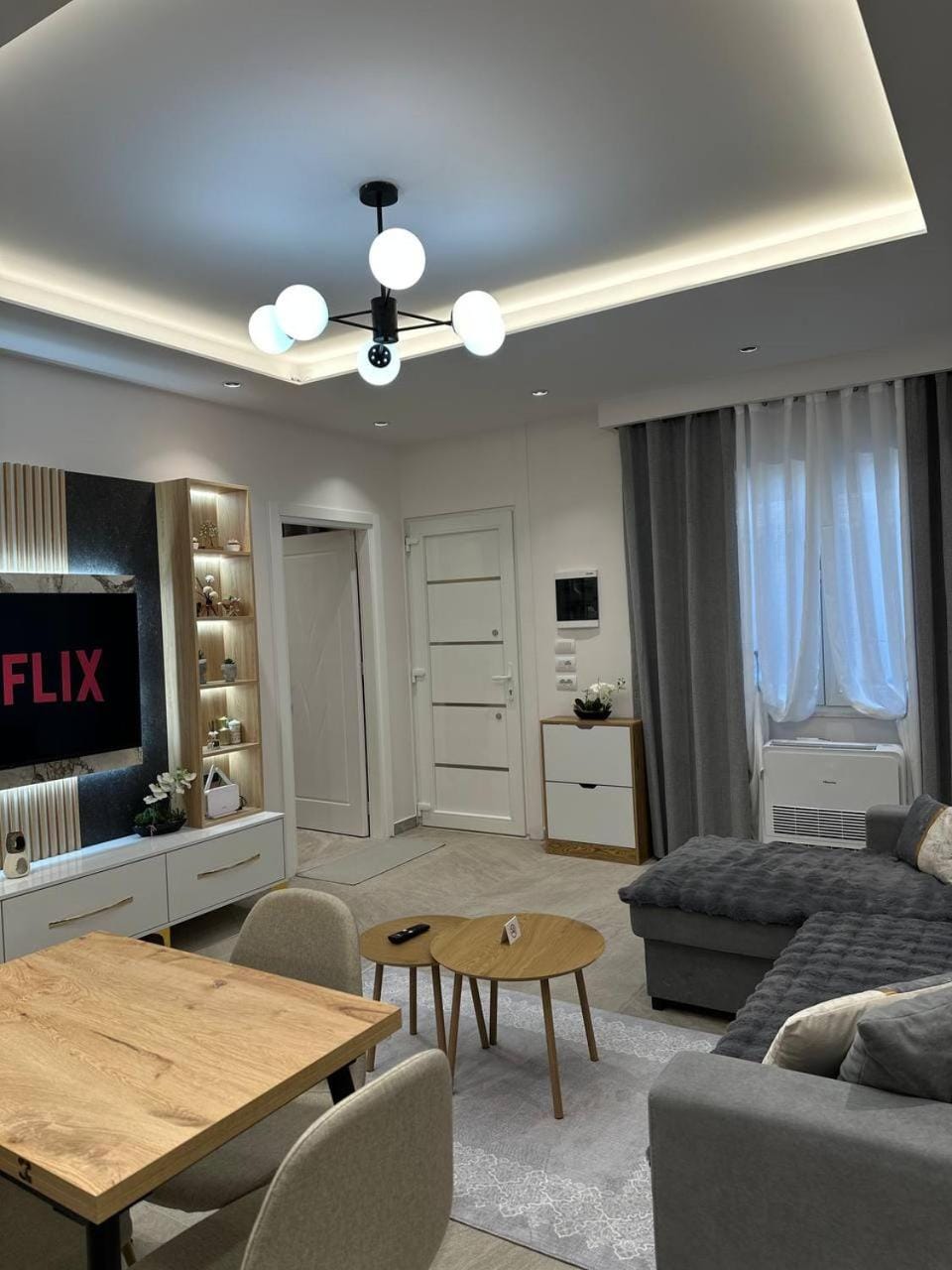 TV and multimedia, Living room, Seating area