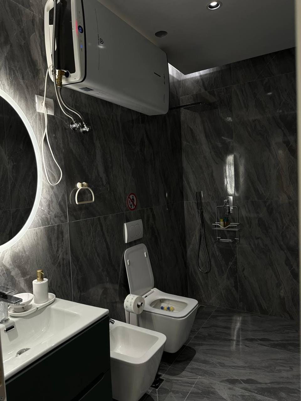 Shower, Toilet, Bathroom, bidet