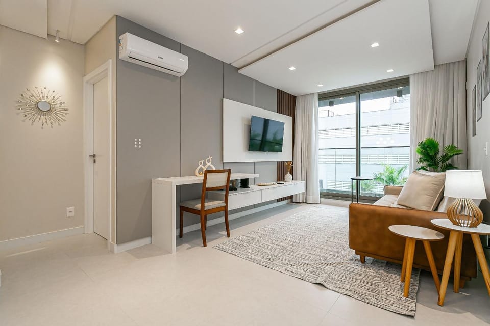 TV and multimedia, Living room, Seating area, air conditioner