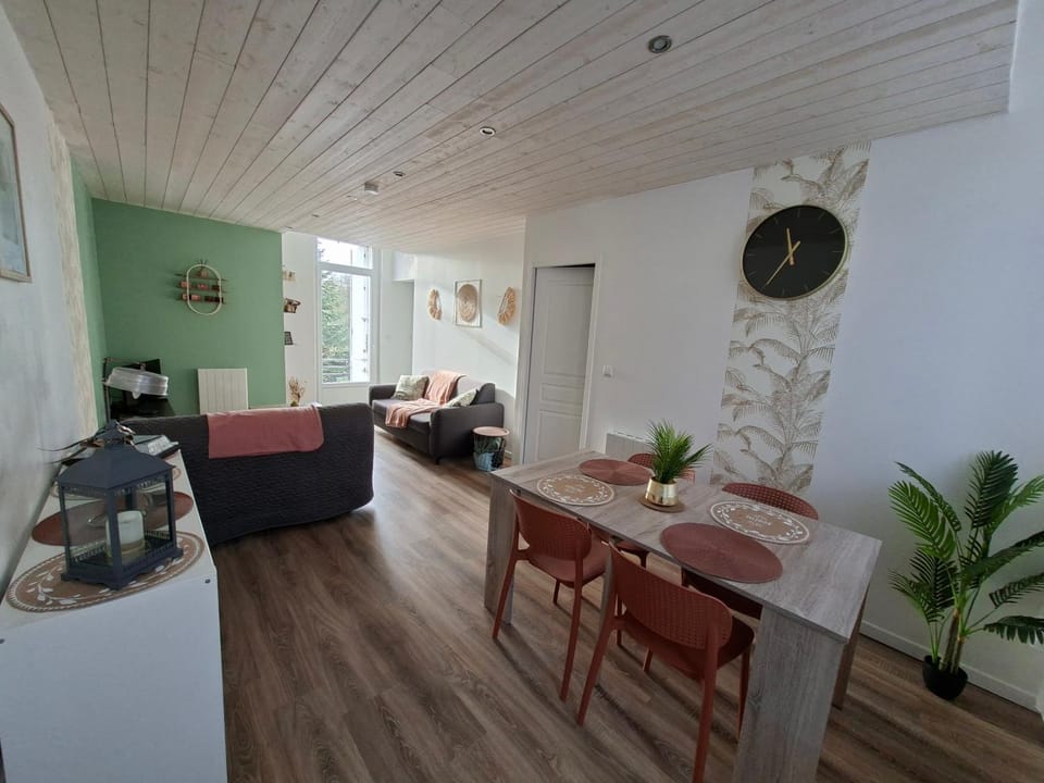 A l'orée de l'ouin Apartment in Nouvelle-Aquitaine