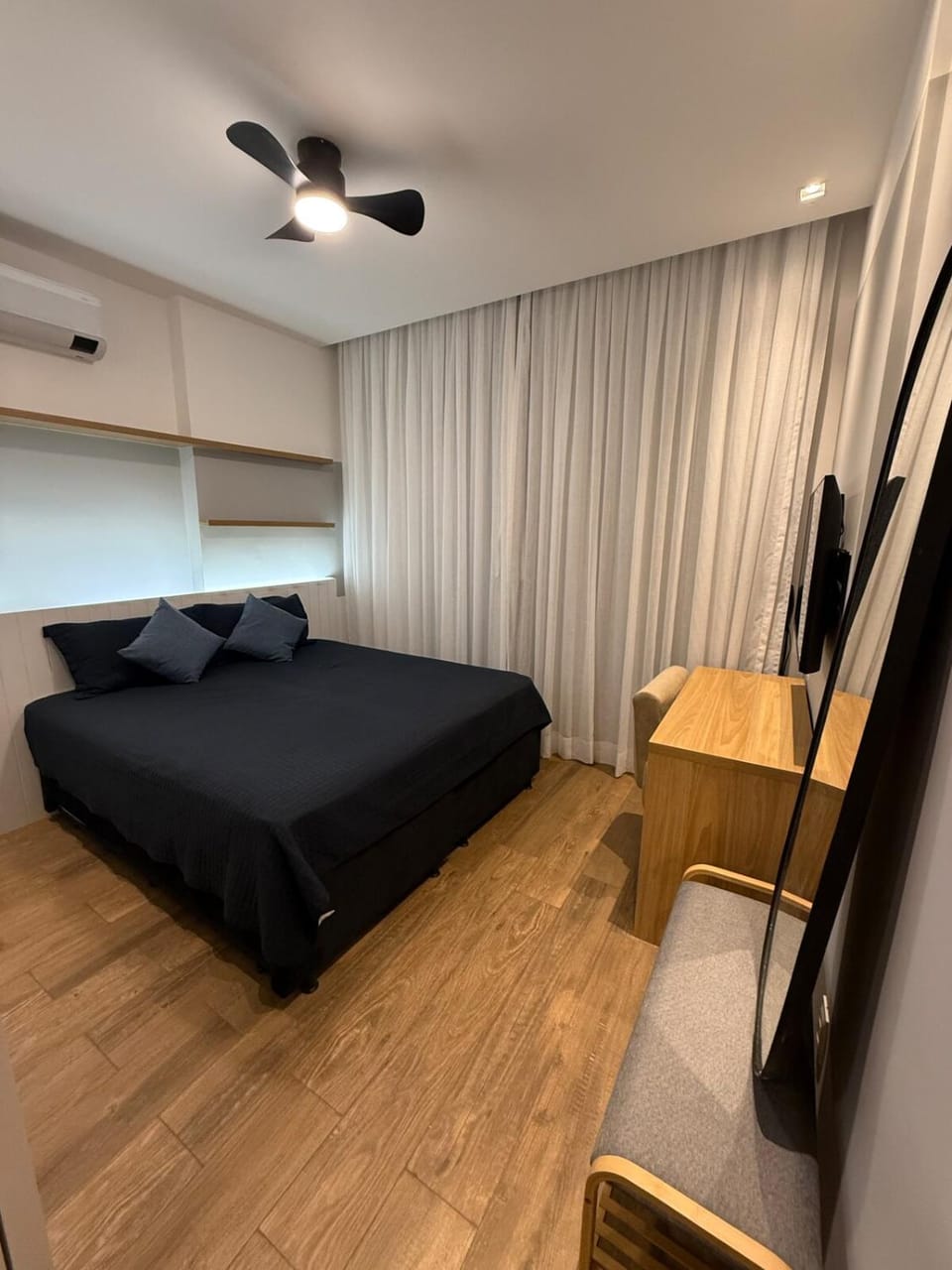 Modern Studio in Catete Walk to Beach and Metro Apartment in Santa Teresa