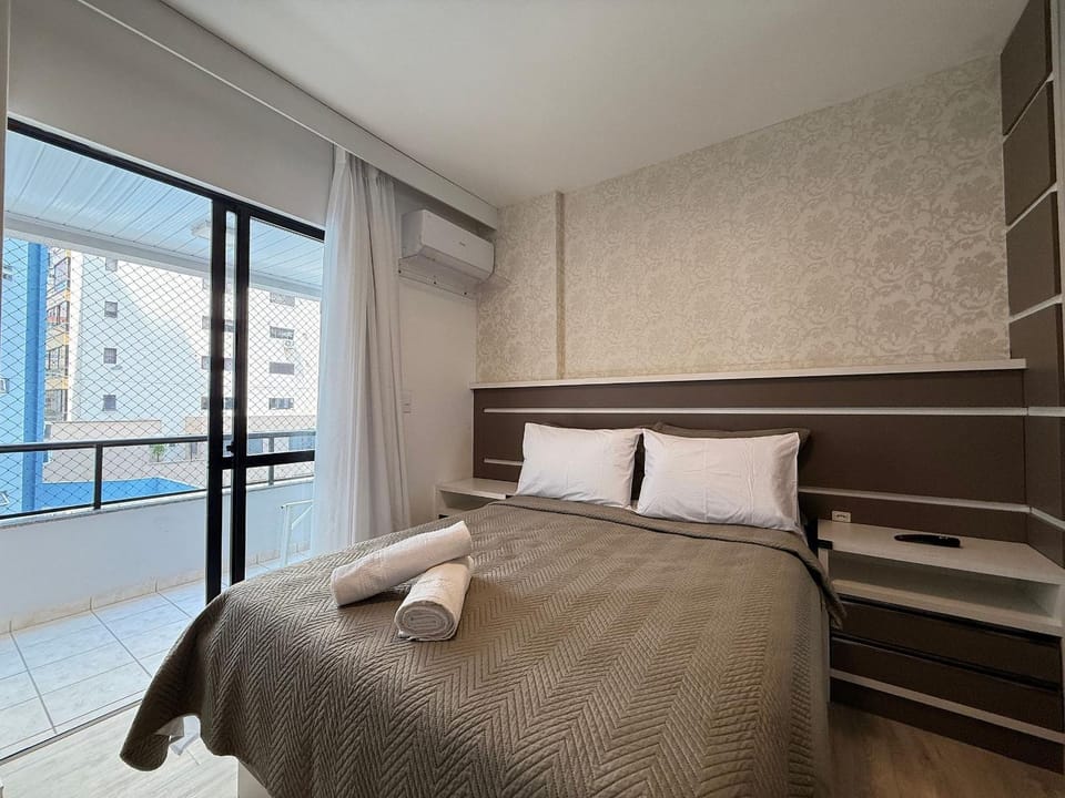 Bed, Photo of the whole room, Bedroom, towels, air conditioner