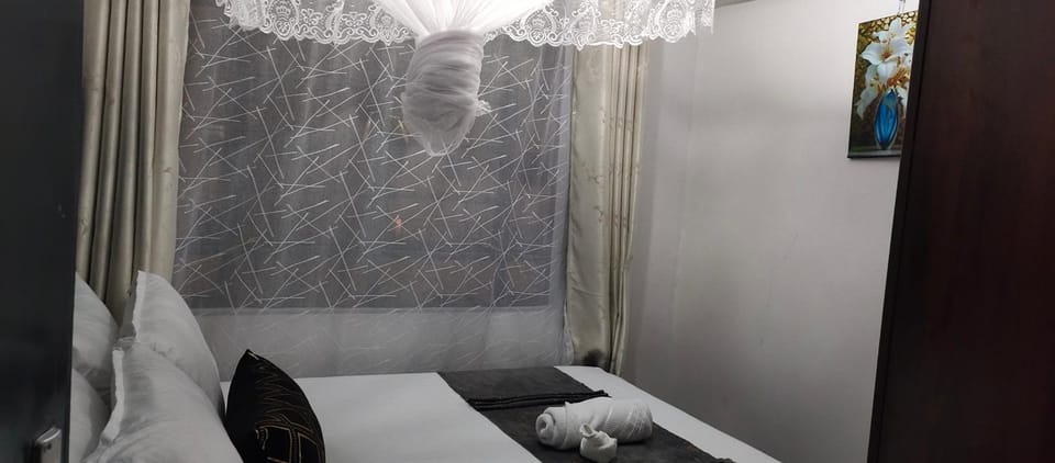 Vegaz Suites, The home of royal audacious comfort Apartment in Uganda