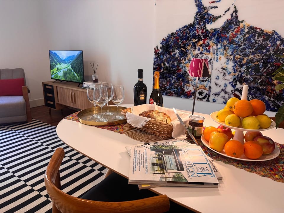 TV and multimedia, Dining area