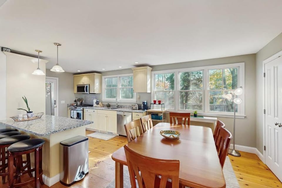 Wraparound Hideaway House in Provincetown