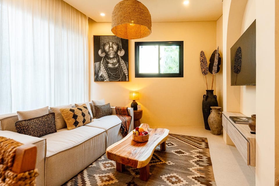 TV and multimedia, Living room, Photo of the whole room, Seating area, Evening entertainment