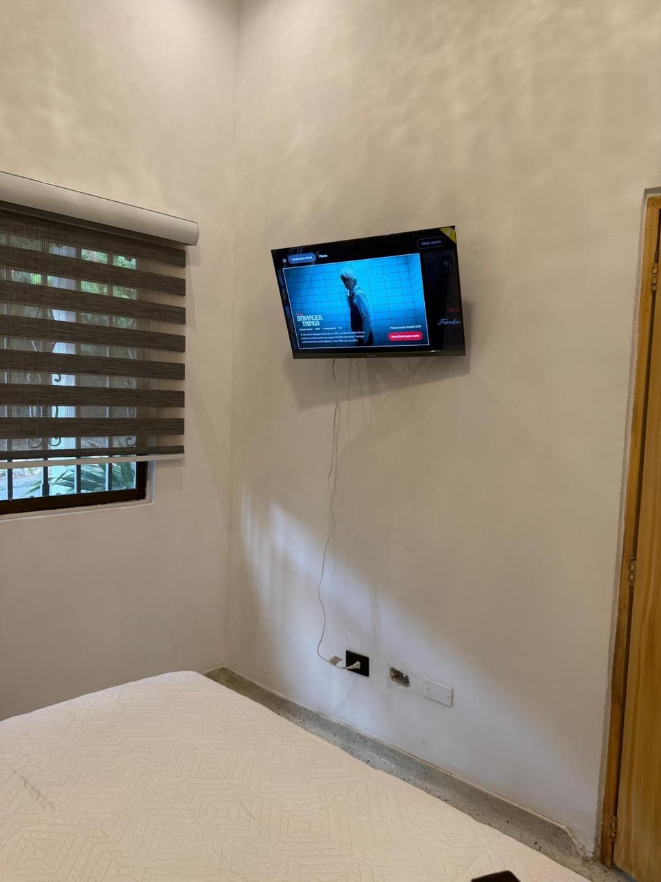 TV and multimedia, Photo of the whole room
