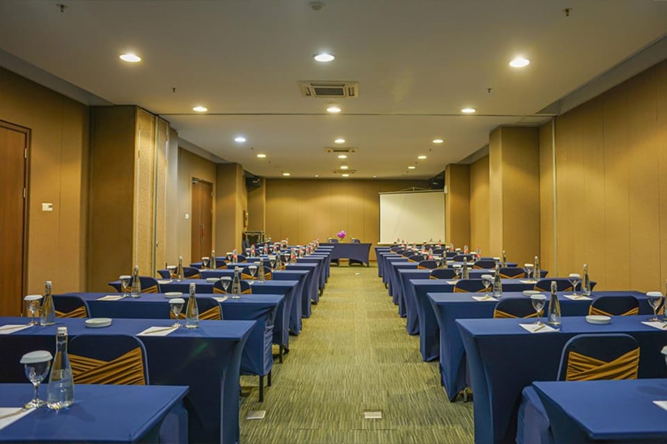 Meeting/conference room
