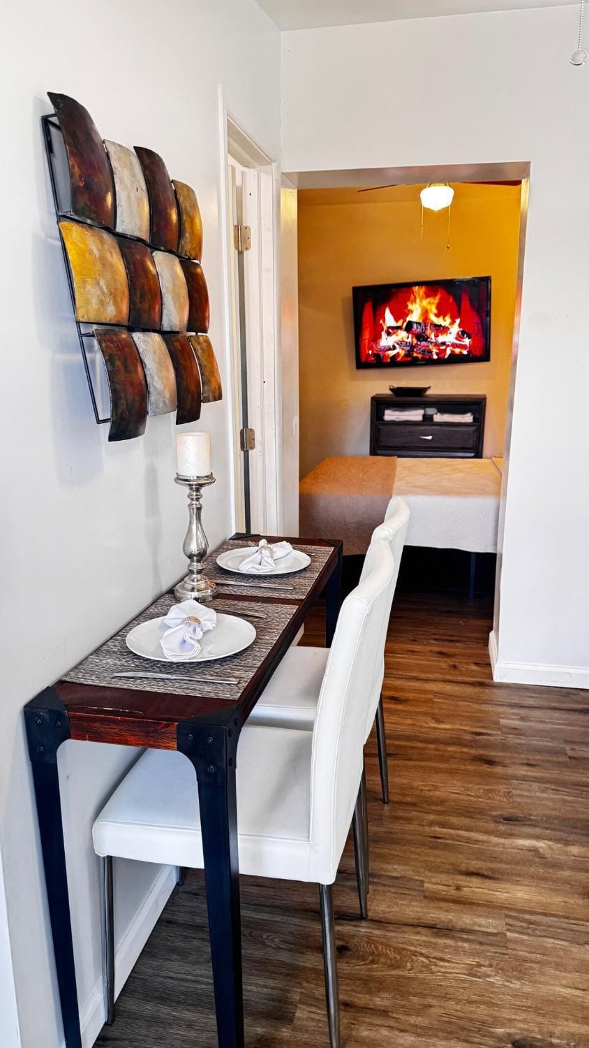 Private Suite Apartment 3 Miles to the Beach Apartment in Deerfield Beach