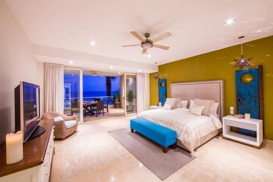 Luxury Beachfront Condo Ocean View & Infinity Pool House in State of Nayarit
