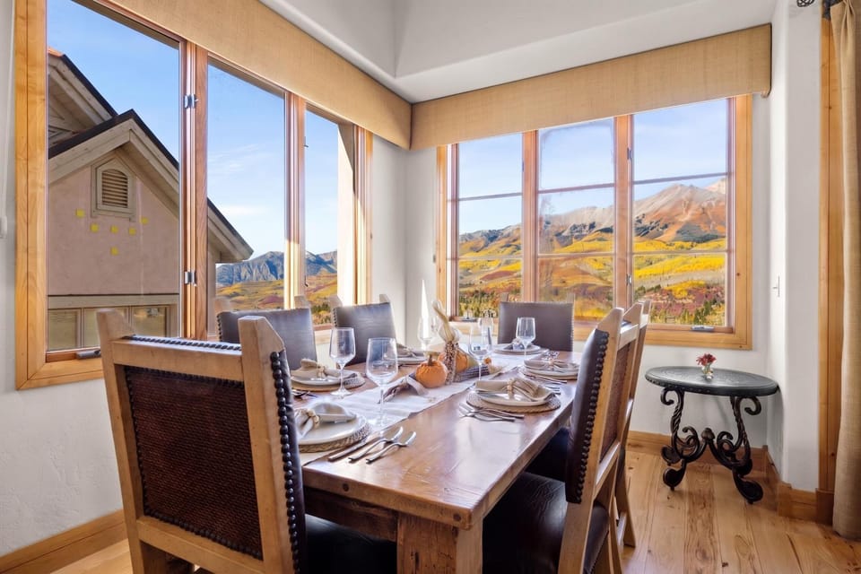 Mountain Village Retreat - Steam Shower & Views House in Telluride