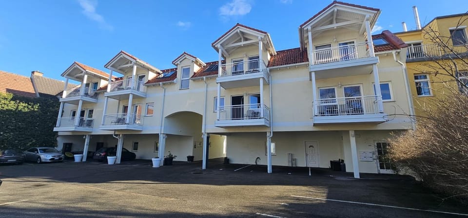 Property building, Off site, View (from property/room), Parking