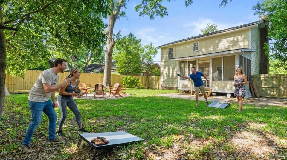 Near USC & Downtown Fire Pit Dog Friendly House in Columbia