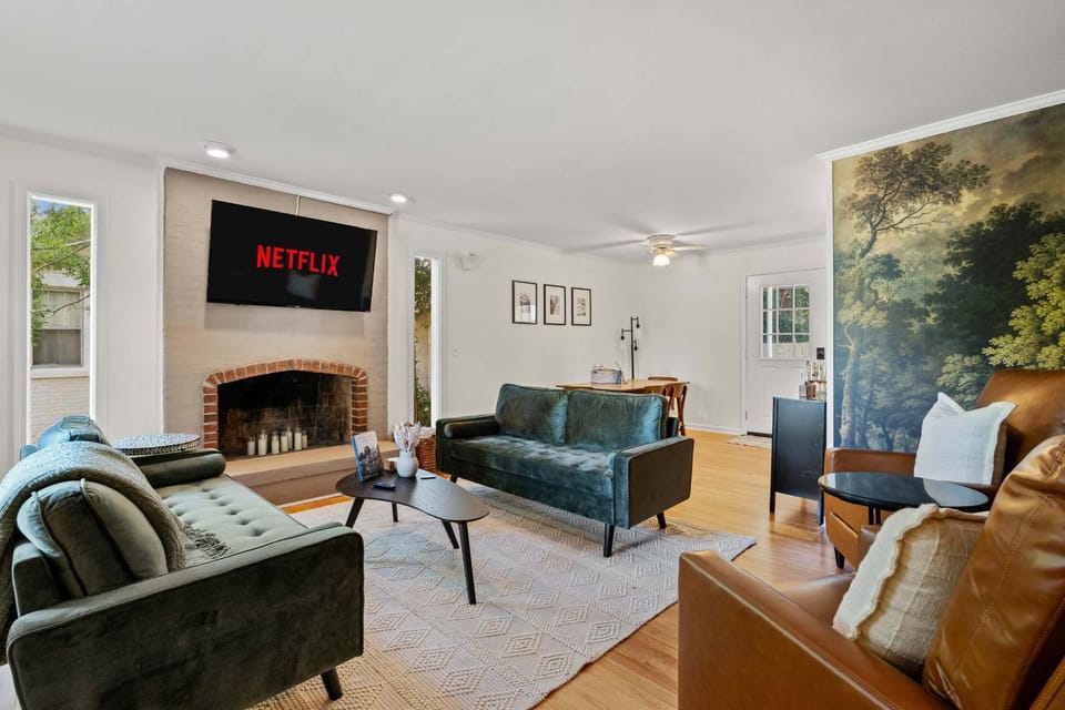 Near USC & Downtown Fire Pit Dog Friendly House in Columbia