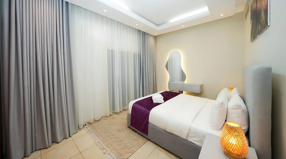 Golfside Villa with a Garden-Set Gazebo Villa in Ras al Khaimah