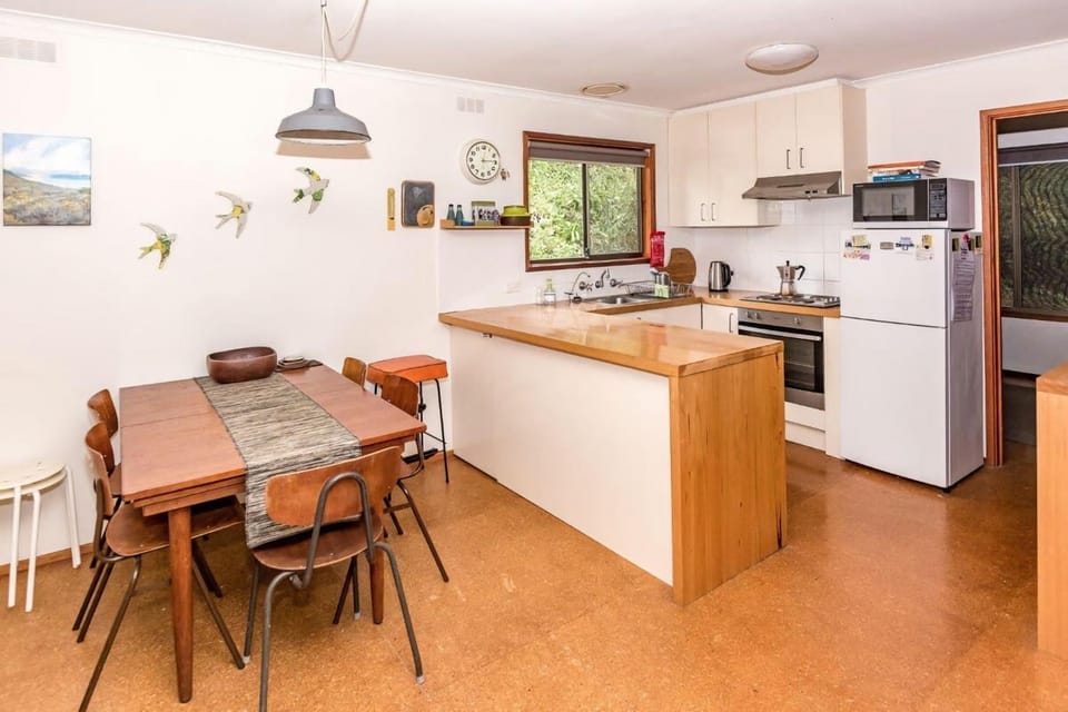 18 Harbour View Sandy Point Stay 3 Pay 2 Winter Special House in Sandy Point