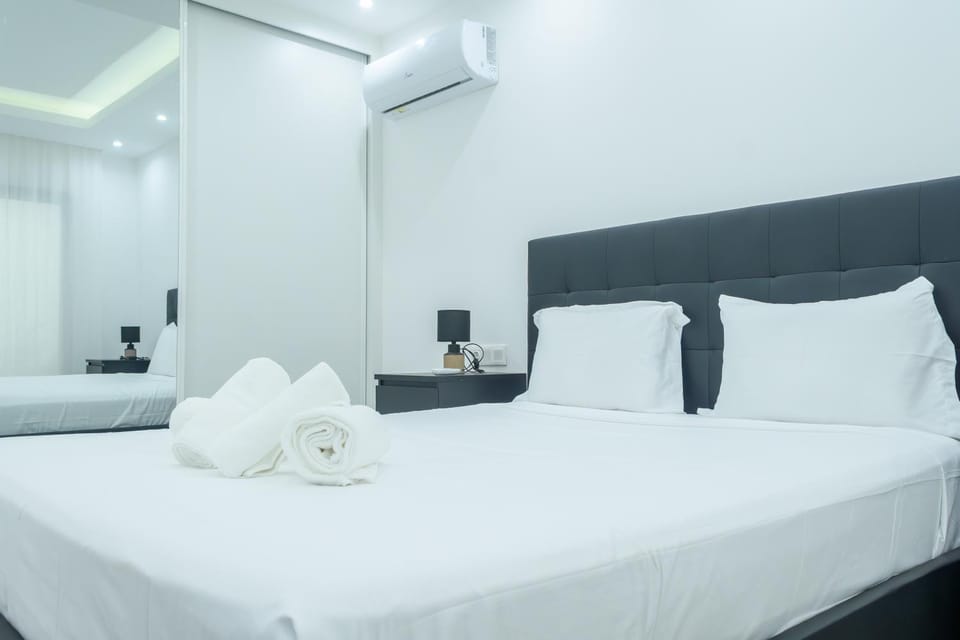 Property building, Bed, Bedroom, wardrobe