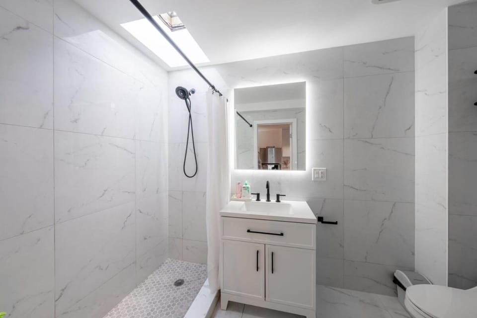 Luxury 3BR Park Slope w Office and Washer Dryer Apartment in Park Slope