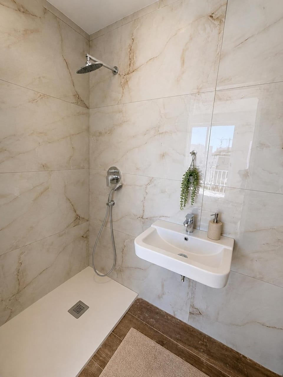 Luna Suites Apartment in Saint Julians