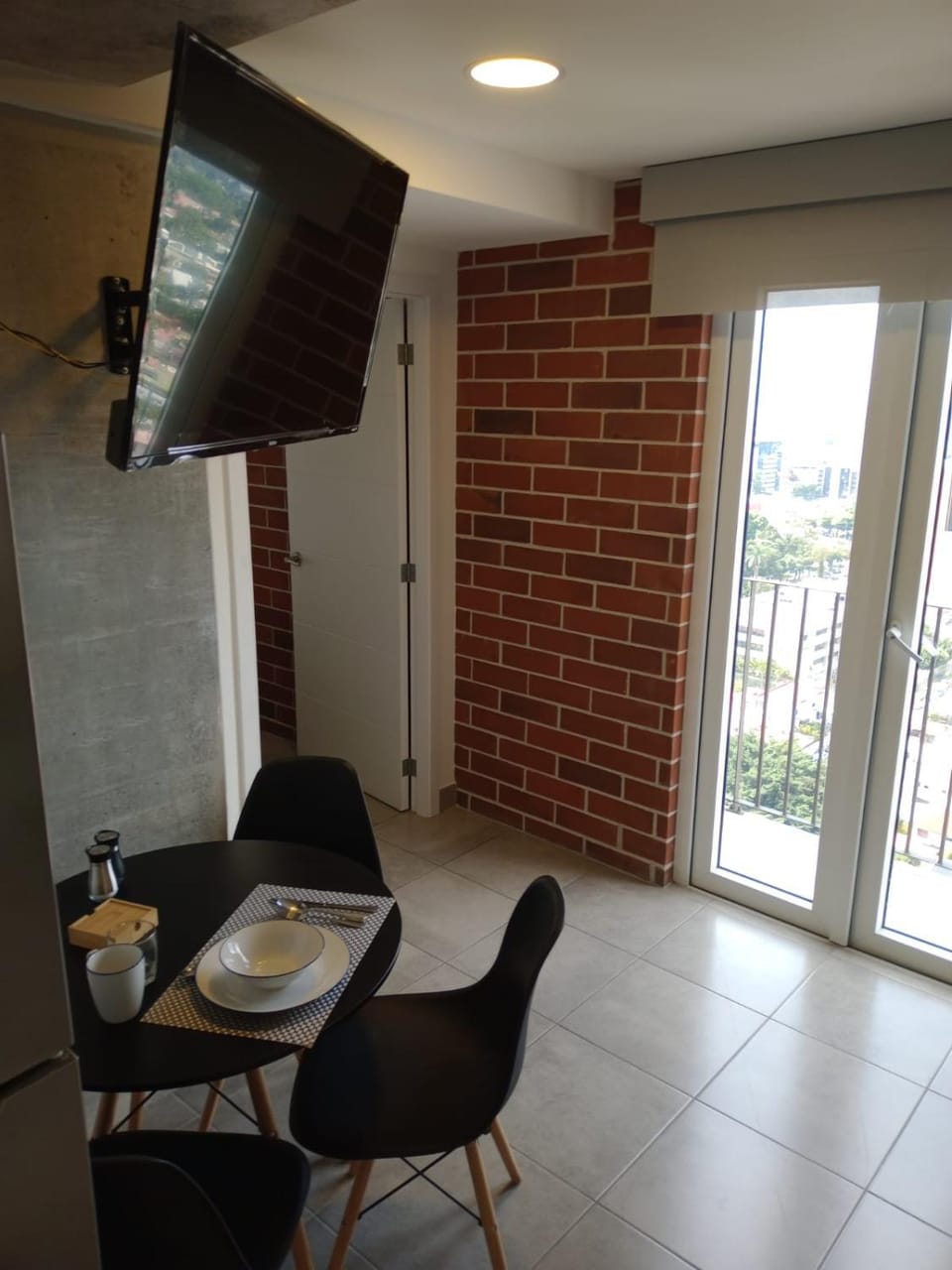 Loft vista 23 zona 10 parqueo balcón gym Apartment in Guatemala City