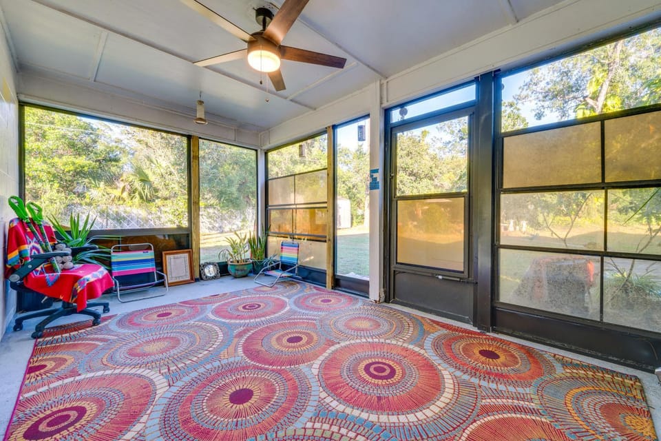1 Mi to Historic Dtwn Sanford! Pet-Friendly Unit Apartment in Sanford