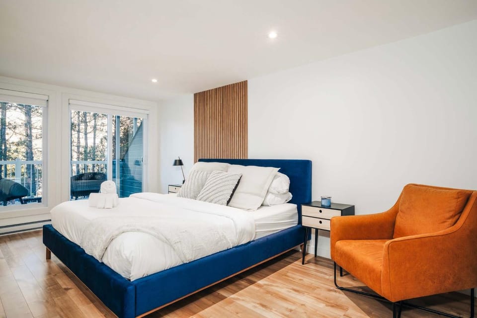 Bed, Photo of the whole room