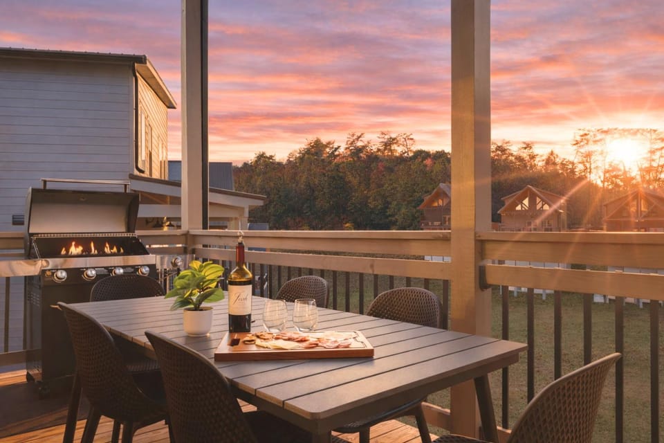 Patio, Dining area, Sunset