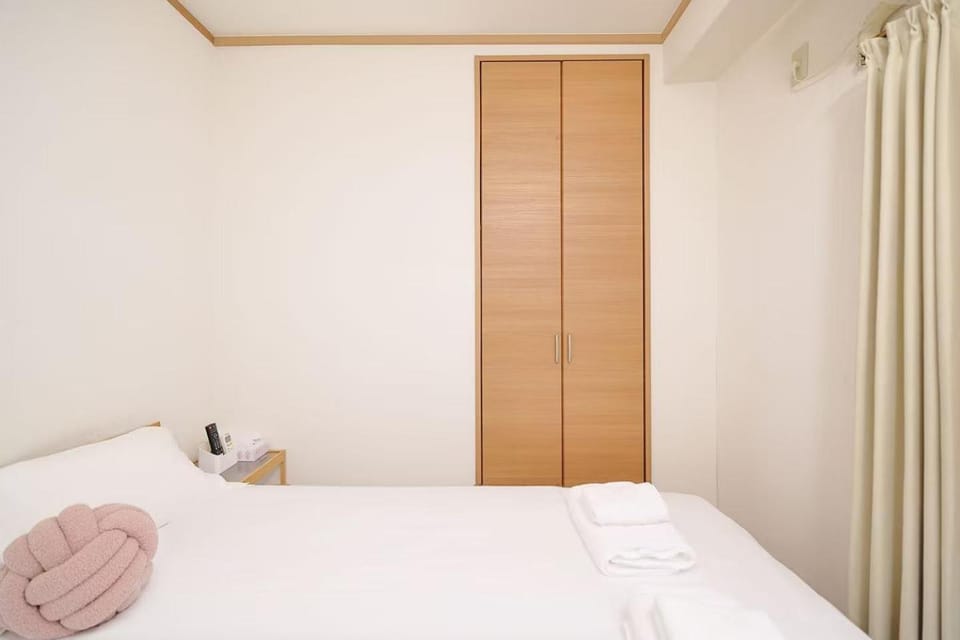 Photo of the whole room, children, Family, furniture, internet, air conditioner