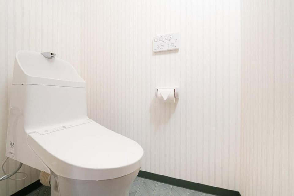 Kyobashi Xinxiang Newly renovated suite, 3 minutes walk to Osaka Castle and subway Apartment in Shizuoka Prefecture