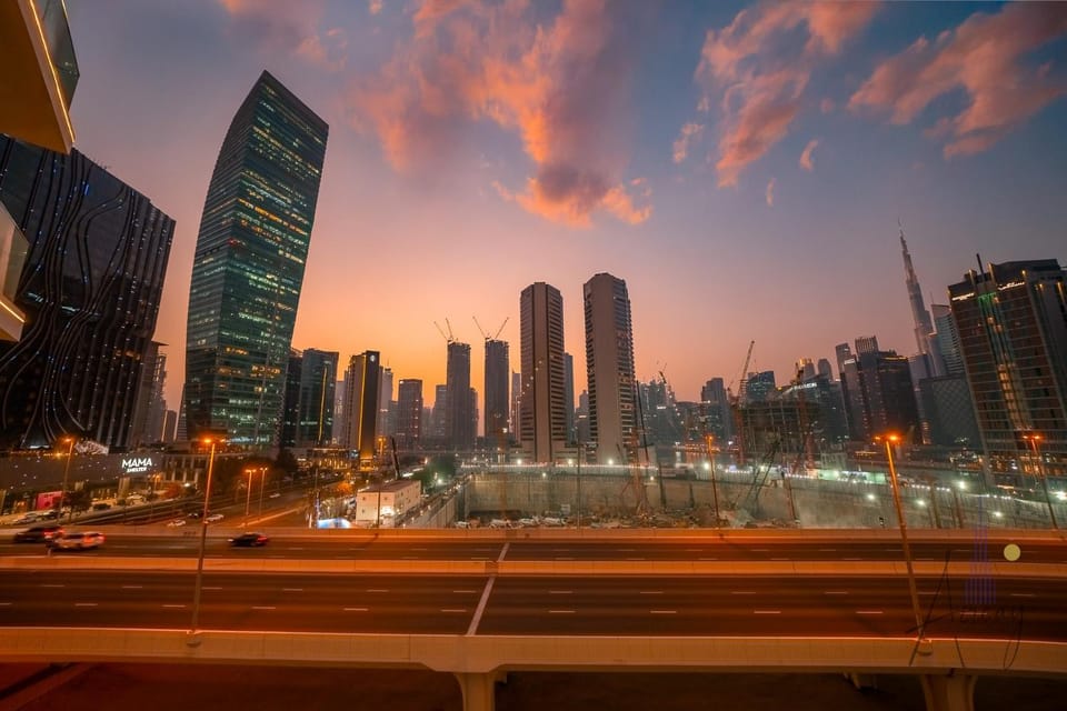 Upscale 1BR Paragon by IGO Near Downtown Apartment in Dubai