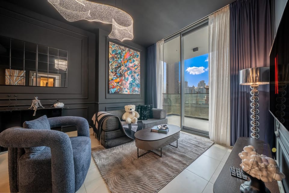 Upscale 1BR Paragon by IGO Near Downtown Apartment in Dubai