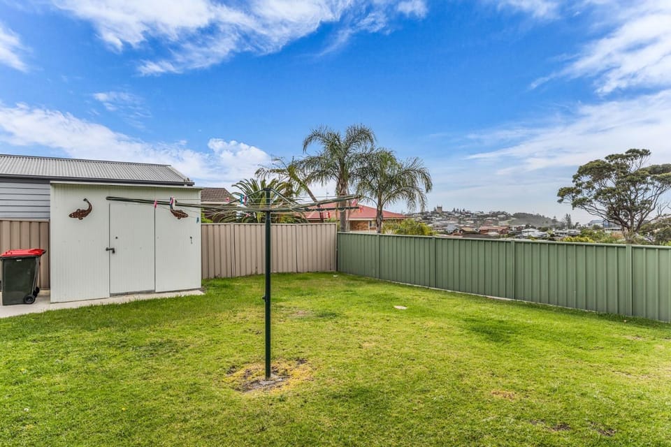 Fishos Hangout 1 - Unit 1 Sinclair St 21 House in Bermagui