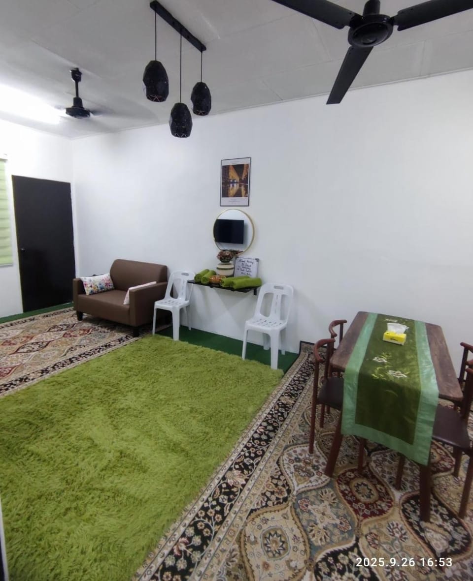 28 Pauh Indah Homestay House in Kedah
