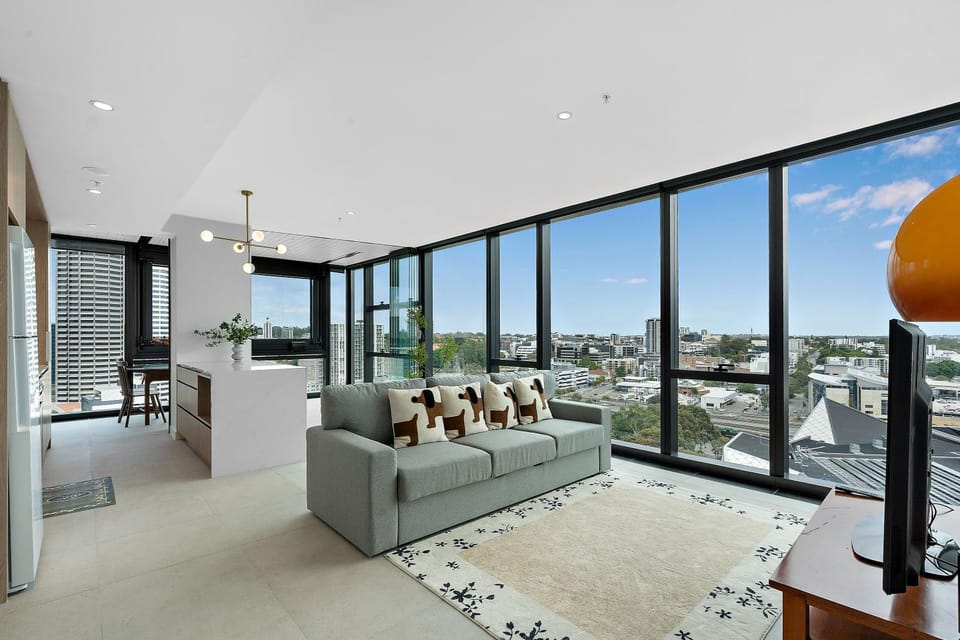 TV and multimedia, Living room, City view