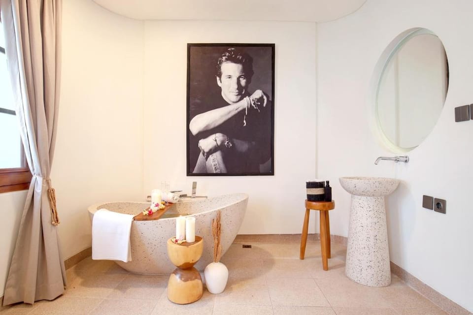 Bathroom, Bath