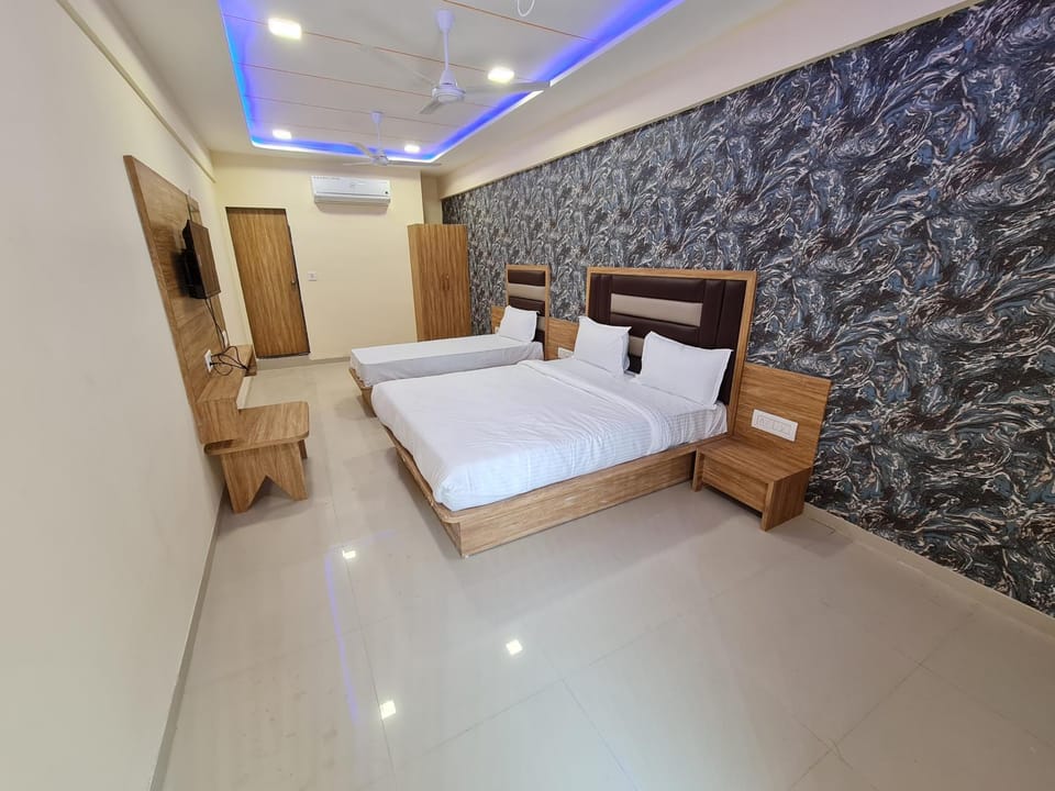 Hotel RK Palace Hotel in Vadodara