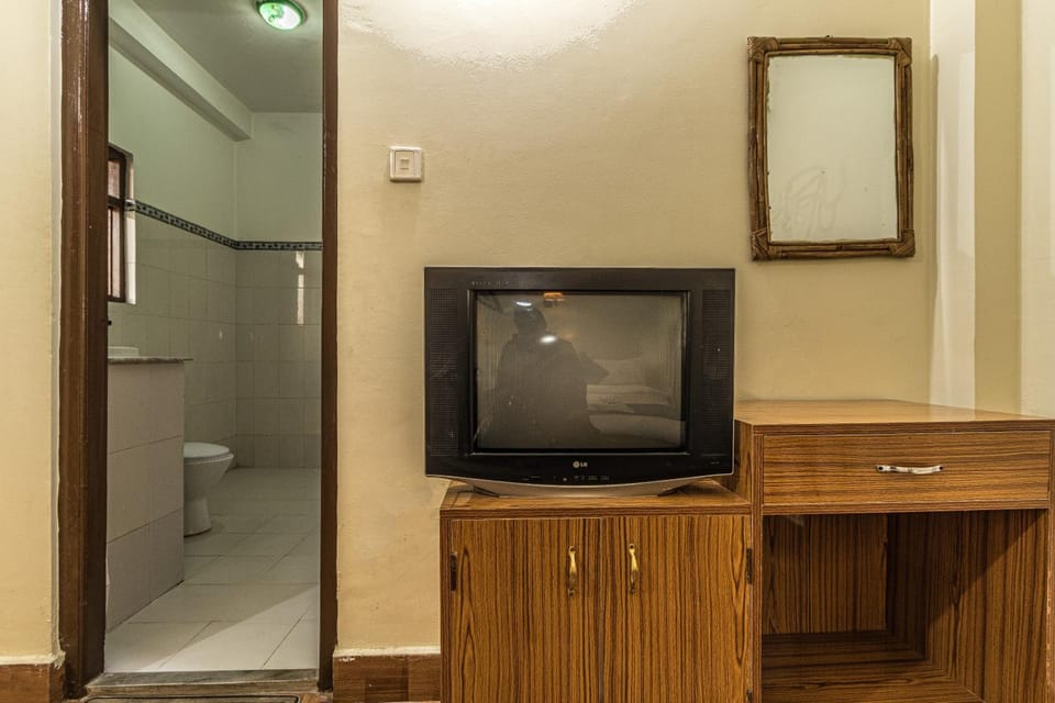 Bathroom, TV and multimedia