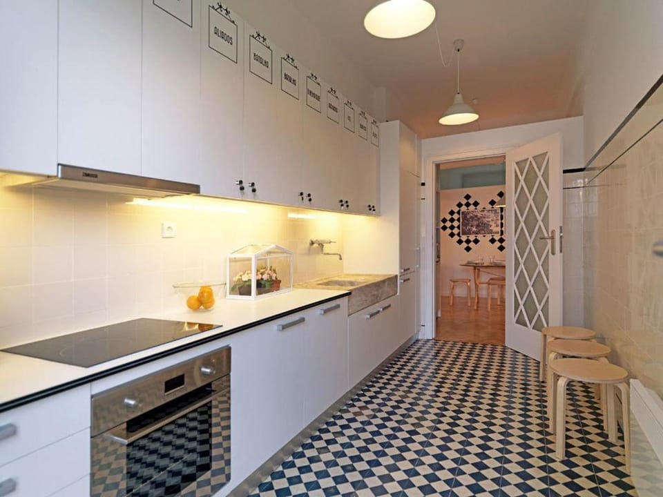 Kitchen or kitchenette
