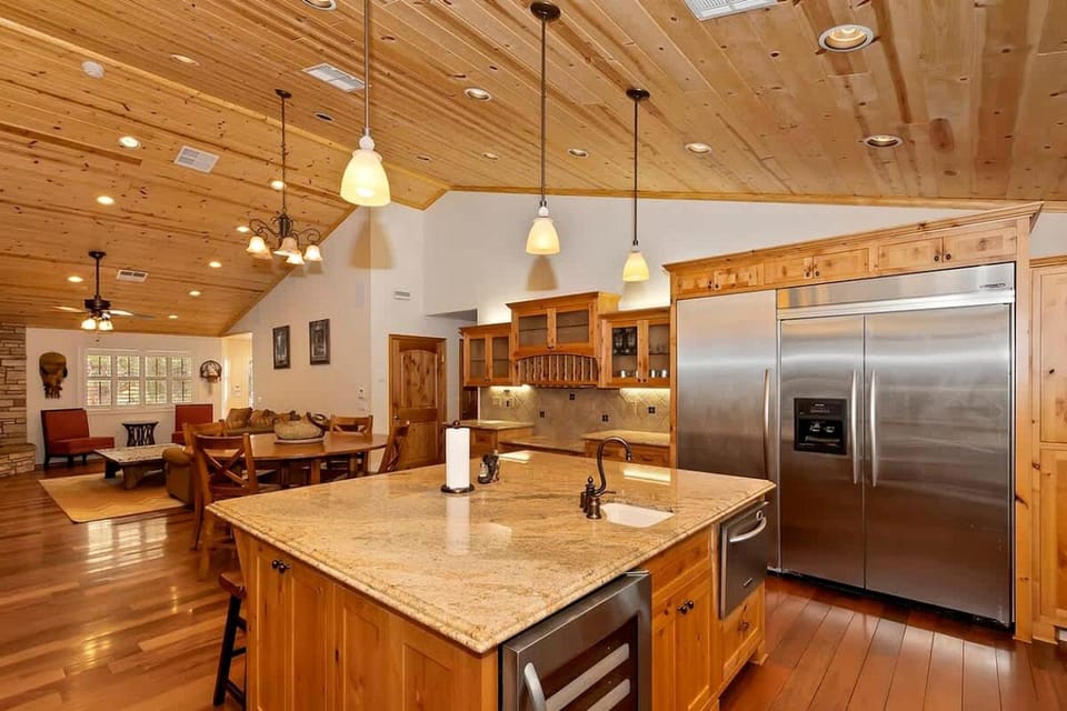 Fantastic Group Cabin with Fireplace and Spacious Game Room in Big Bear City, California Cabin in Big Bear